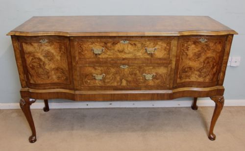 Quality Burr Walnut Sideboard / Server Queen Anne Style