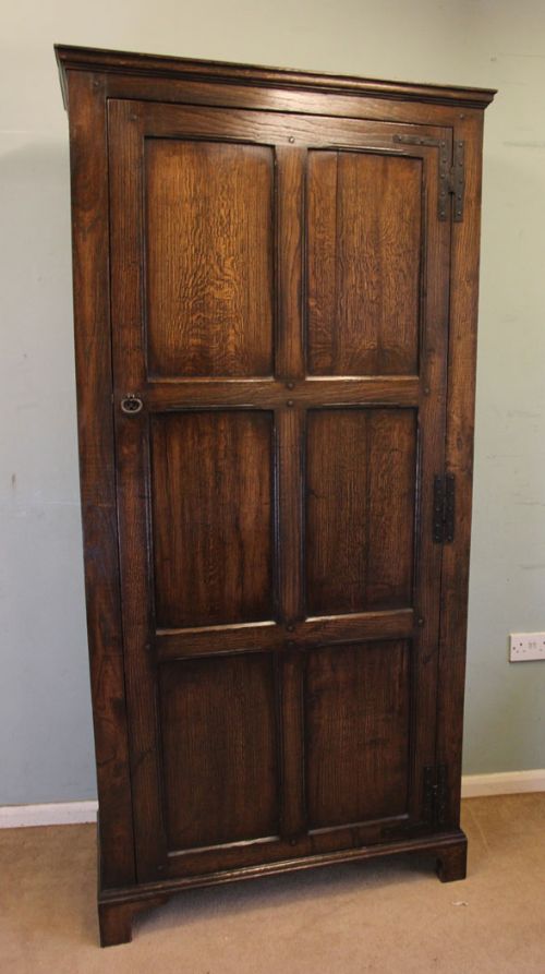 Antique Oak Hall Robe / Hall Cupboard