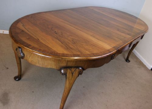 Walnut Queen Anne Style Extending Dining Table