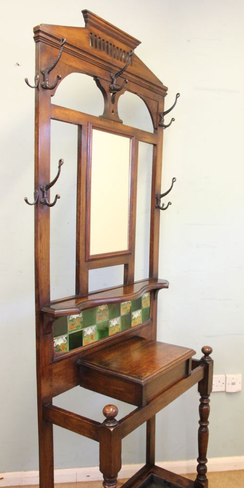 fig 1. Antiquie Oak Hall Stick Coat Stand