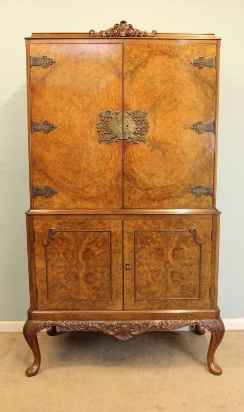 Queen Anne Style Burr Walnut Cocktail Drinks Cabinet