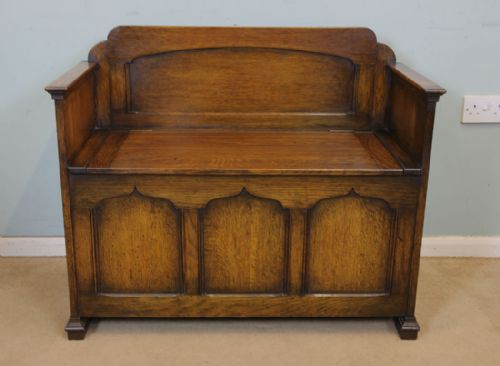 Oak Hall Seat Monks Bench Settle.