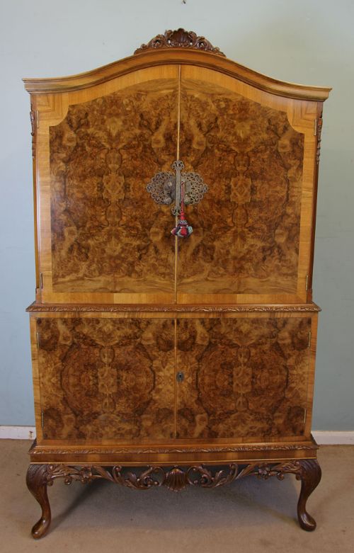 Burr Walnut Cocktail Drinks Cabinet Queen Anne Style