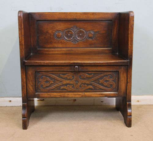 Small Oak Bench Hall Seat.