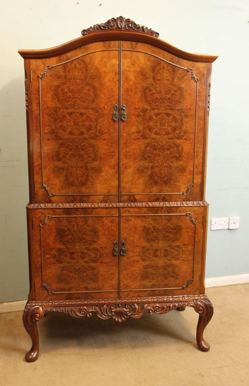 Burr Walnut Queen Anne Style Cocktail Drinks Cabinet.