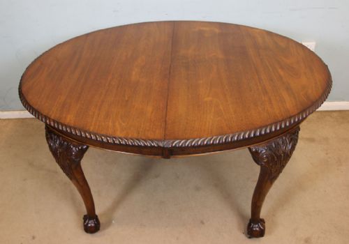 fig 1. Antique Mahogany Oval Extending Dining Table