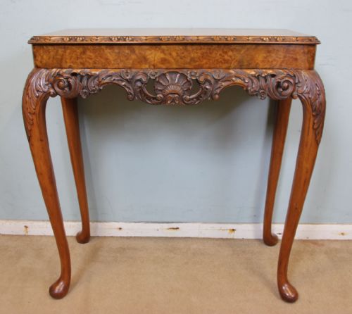 Queen Anne Style Burr Walnut Side Table