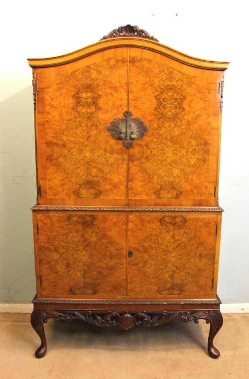 Burr Walnut Queen Anne Style Cocktail Drinks Cabinet