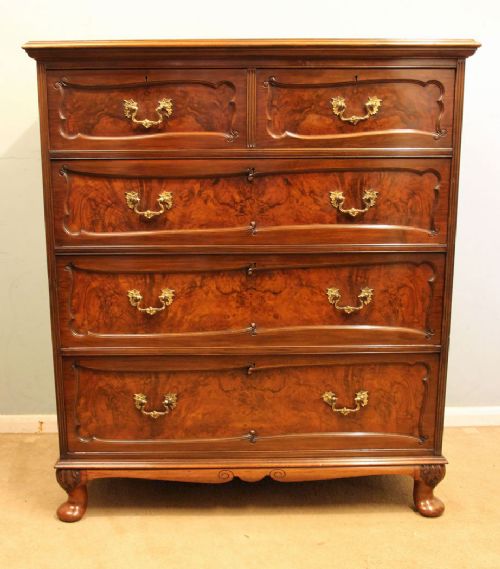Quality Burr Walnut Chest of Drawers
