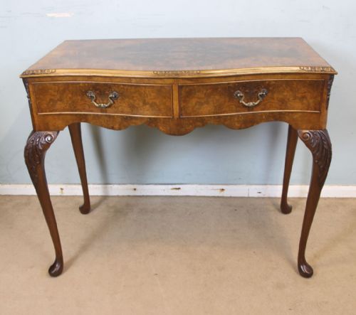 Burr Walnut Queen Anne Style Side Table