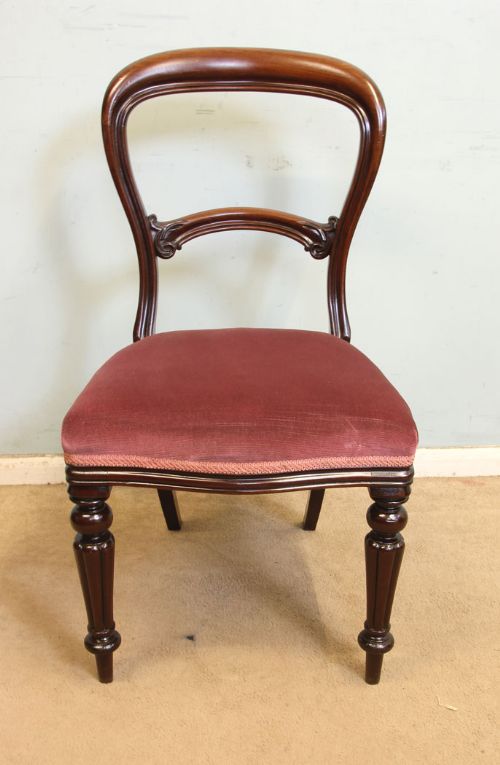 Antique Balloon Back Occasional Mahogany Side Chair,