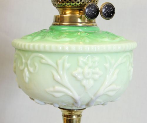 ANTIQUE VICTORIAN OIL LAMP WITH SHADE AND GREEN FONT - ADDITIONAL PHOTO 4