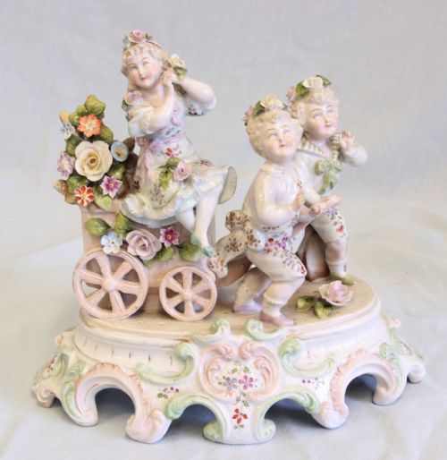 ANTIQUE PAIR PORCELAIN FIGURINES - ADDITIONAL PHOTO 1