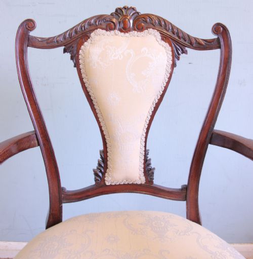 ANTIQUE MAHOGANY ARMCHAIR - ADDITIONAL PHOTO 6