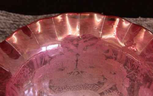 ANTIQUE VICTORIAN CRANBERRY GLASS FRILLED OIL LAMP SHADE - ADDITIONAL PHOTO 3