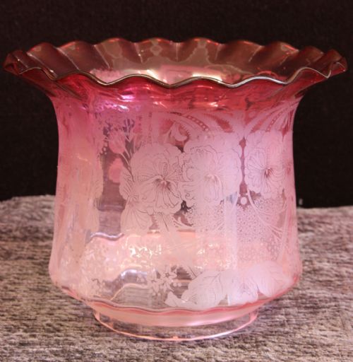 ANTIQUE VICTORIAN CRANBERRY GLASS FRILLED OIL LAMP SHADE - ADDITIONAL PHOTO 5