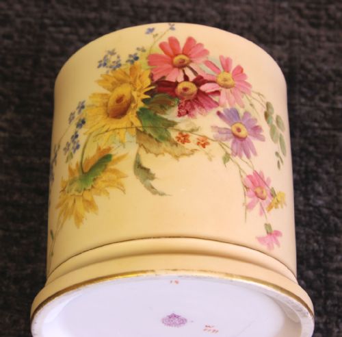 ANTIQUE ROYAL WORCESTER BLUSH IVORY LIDDED JAR - ADDITIONAL PHOTO 4