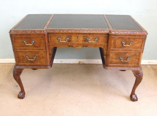 Quality Burr Walnut Kneehole Writing Table Writing Desk