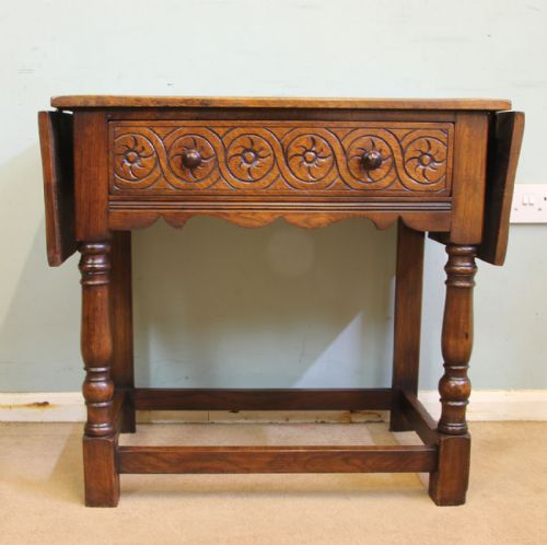 fig 1. Single Drawer Oak Side Table