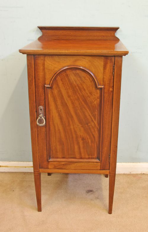 Antique Edwardian Mahogany Inlaid Cabinet.