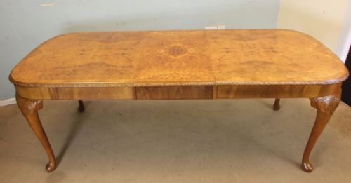 Burr Walnut Queen Anne Style Extending Dining Table