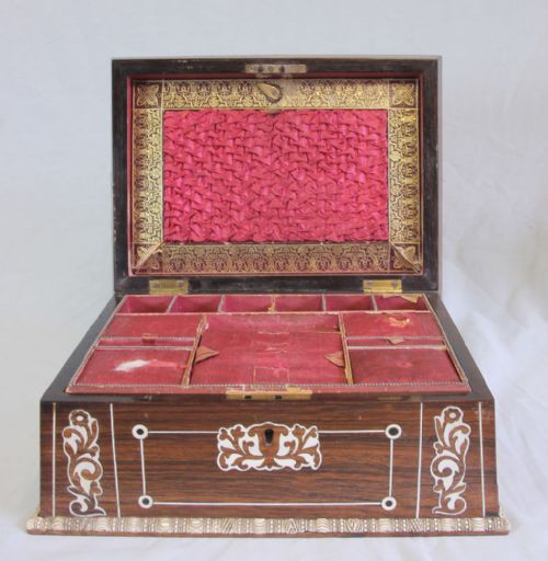 ANTIQUE VICTORIAN ROSEWOOD INLAID SARCOPHAGUS SHAPED SEWING BOX - ADDITIONAL PHOTO 7