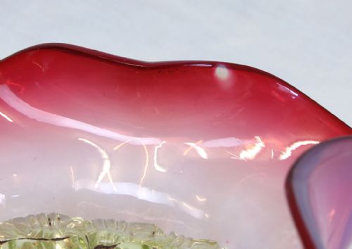 ANTIQUE CRANBERRY VASELINE GLASS PRESERVE DISH - ADDITIONAL PHOTO 5