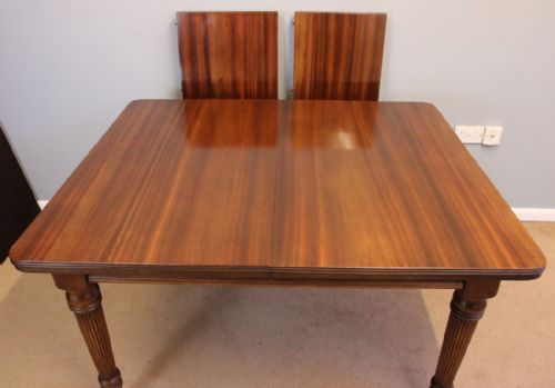 fig 1. Antique Mahogany Extending Dining Table