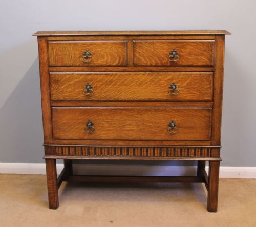 Antique Small Oak Chest Drawers