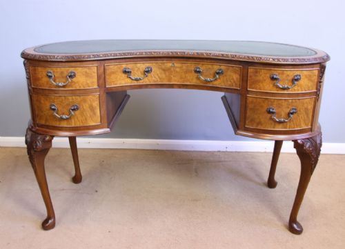 Antique Kidney Shaped 5 Drawer Burr Walnut Writing Desk.