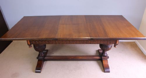 Antique Oak Draw Leaf Extending Dining Table.