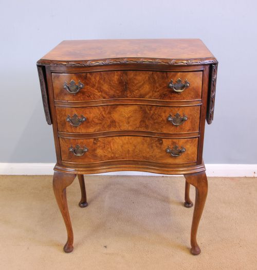 Burr Walnut Antique Bedside Lamp Table / Chest of Drawers.