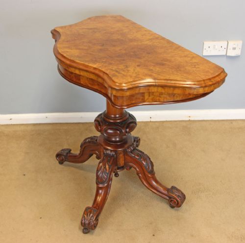 VICTORIAN ANTIQUE BURR WALNUT SERPENTINE FRONT CARD GAMES TABLE - ADDITIONAL PHOTO 1