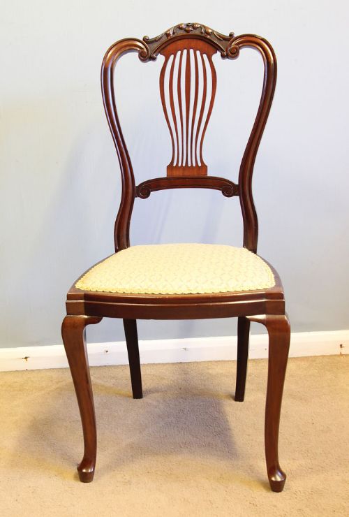 Antique Mahogany Bedroom Single Side Chair.