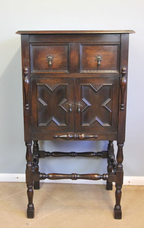Antique Oak Side Cabinet Cupboard.