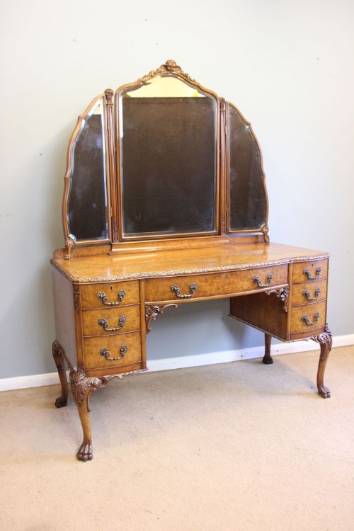 Quality Burr Walnut Antique Dressing Table