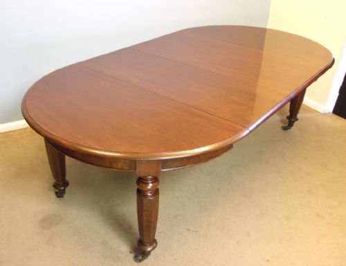 Antique Victorian Mahogany Round Extending Dining Table