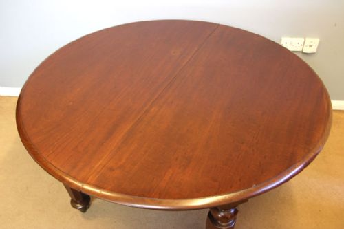 fig 1. Antique Victorian Mahogany Round Extending Dining Table