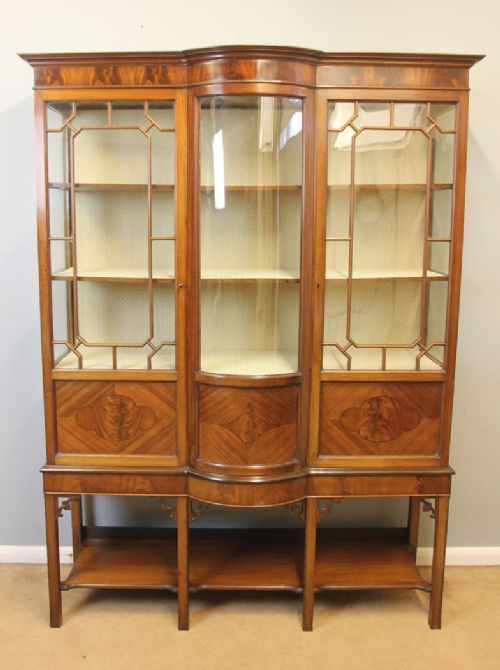 Antique Edwardian Mahogany Bow Front China Display Cabinet