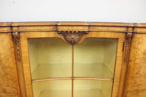 ANTIQUE BURR WALNUT BOW FRONT DISPLAY SIDE CABINET - ADDITIONAL PHOTO 8