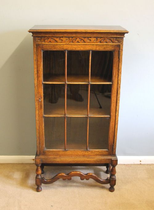 Antique Oak Small Bookcase
