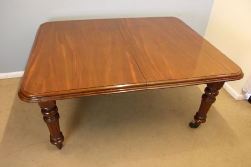 fig 1. Antique Victorian Mahogany Extending Dining Table