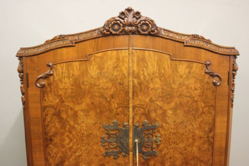 ANTIQUE BURR WALNUT COCKTAIL DRINKS CABINET - ADDITIONAL PHOTO 5