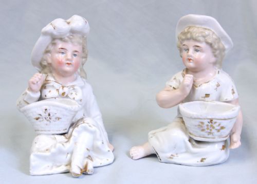 PAIR ANTIQUE FIGURES SITTING DOWN FIGURINES - ADDITIONAL PHOTO 1