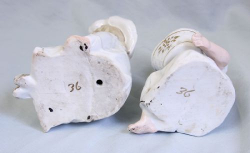 PAIR ANTIQUE FIGURES SITTING DOWN FIGURINES - ADDITIONAL PHOTO 9