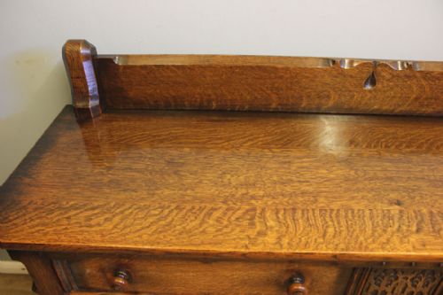 ANTIQUE QUALITY SOLID OAK SIDEBOARD DRESSER BASE - ADDITIONAL PHOTO 5
