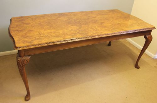 Burr Walnut Queen Anne Style Dining Table