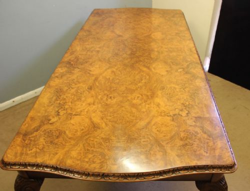 fig 1. Burr Walnut Queen Anne Style Dining Table