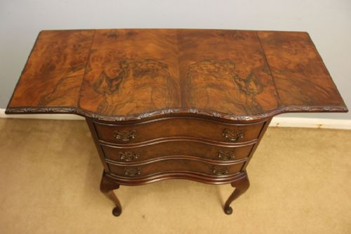 ANTIQUE WALNUT BEDSIDE LAMP SIDE TABLE - ADDITIONAL PHOTO 4