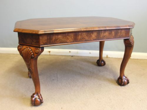 ANTIQUE WALNUT COFFEE TABLE - ADDITIONAL PHOTO 4